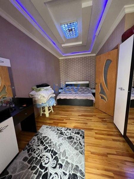 Satılır 5 otaqlı Həyət evi  130m², Bakı