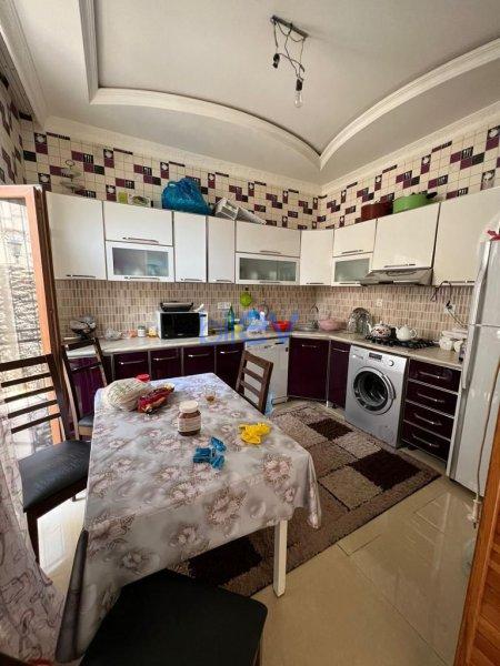 Satılır 5 otaqlı Həyət evi  130m², Bakı