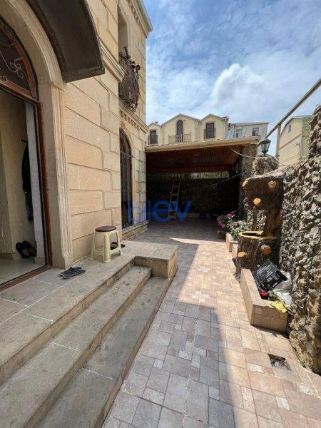 Satılır 5 otaqlı Həyət evi  130m², Bakı