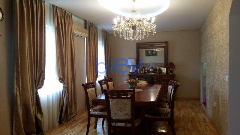 Satılır 6 otaqlı Həyət evi  160m², Bakı