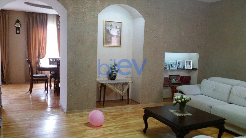 Satılır 6 otaqlı Həyət evi  160m², Bakı
