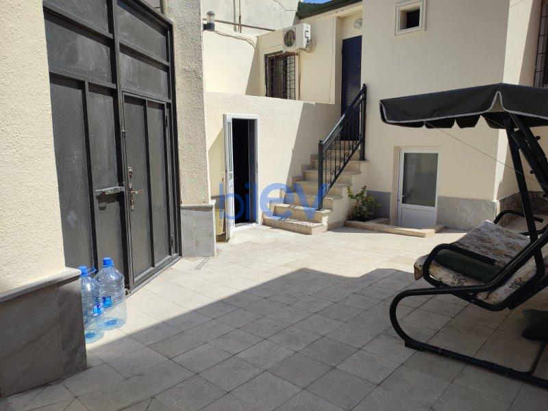 Satılır 6 otaqlı Həyət evi  160m², Bakı
