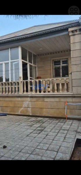 Satılır 3 otaqlı Həyət evi  270m², Bakı