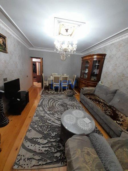 Satış 2 otaqlı Köhnə Tikili bina evi  49m², Bakı