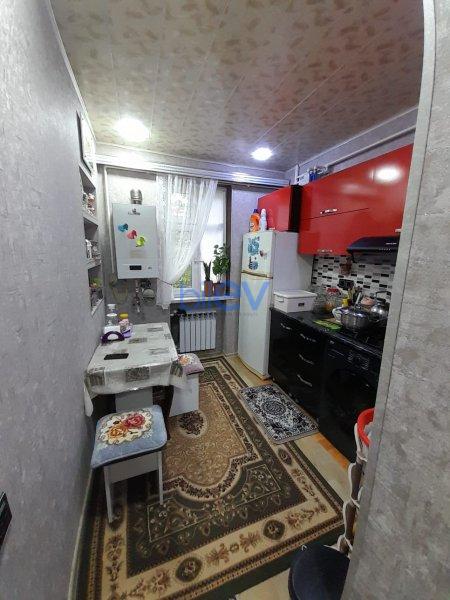 Satış 2 otaqlı Köhnə Tikili bina evi  49m², Bakı