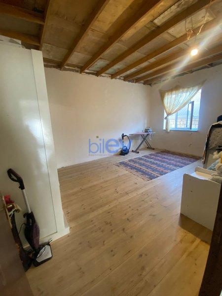 Satılır 4 otaqlı Həyət evi  240m², Bakı