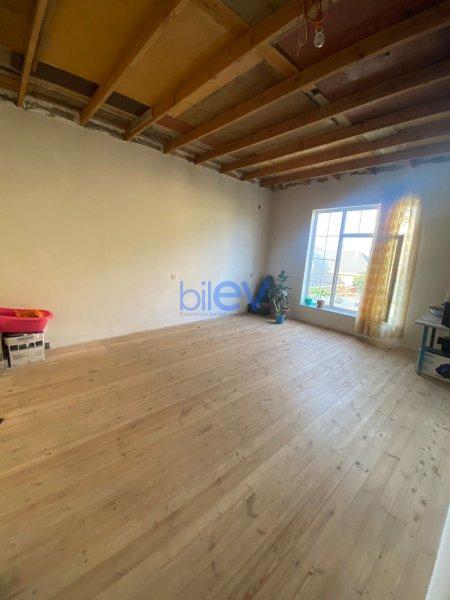 Satılır 4 otaqlı Həyət evi  240m², Bakı
