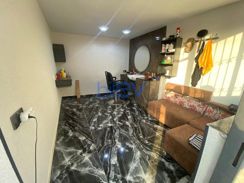Satılır 4 otaqlı Həyət evi  240m², Bakı