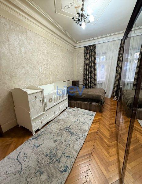 Kirayə (aylıq) 3 otaqlı Köhnə Tikili  100m², Bakı