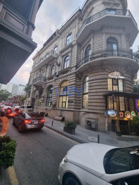 Kirayə (aylıq) 1 otaqlı Obyekt  100m², Bakı