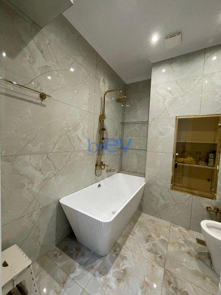 Satılır 3 otaqlı Yeni Tikili  108m², Bakı