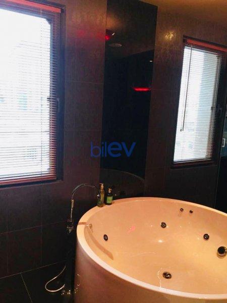 Kirayə (aylıq) 4 otaqlı Yeni Tikili  230m², Bakı