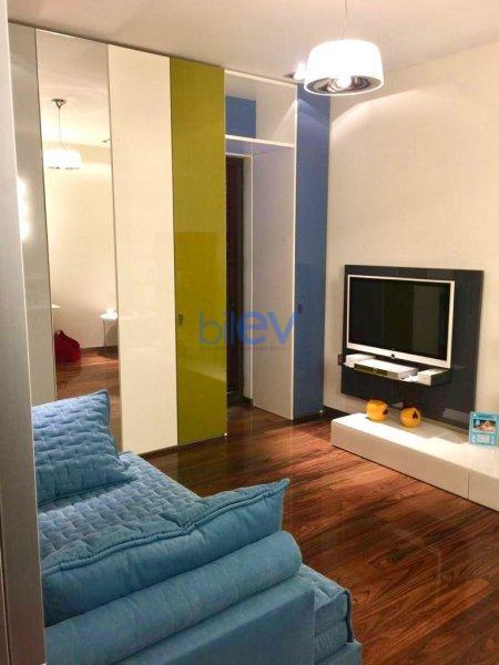 Kirayə (aylıq) 4 otaqlı Yeni Tikili  230m², Bakı