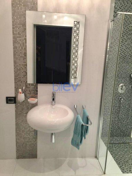 Kirayə (aylıq) 4 otaqlı Yeni Tikili  230m², Bakı