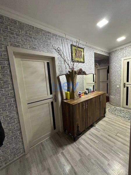 Satılır 3 otaqlı Yeni Tikili  90m², Bakı