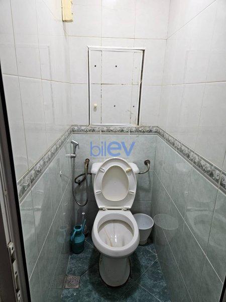 Satılır 4 otaqlı Köhnə Tikili  100m², Bakı