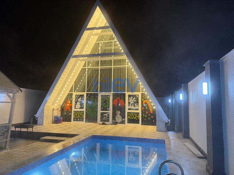 Kirayə (günlük) 3 otaqlı Bağ evi  200m², Bakı
