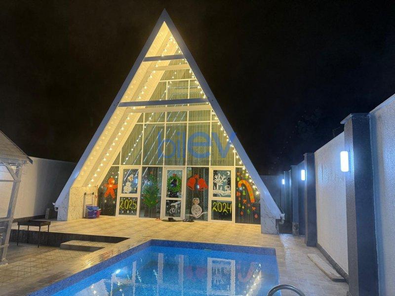 Kirayə (günlük) 3 otaqlı Bağ evi  200m², Bakı
