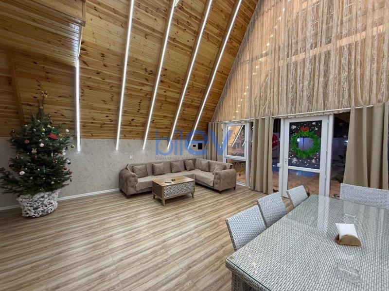 Kirayə (günlük) 3 otaqlı Bağ evi  200m², Bakı