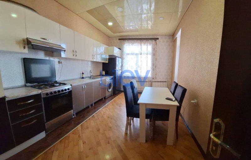 Kirayə (aylıq) 2 otaqlı Yeni Tikili  100m², Bakı