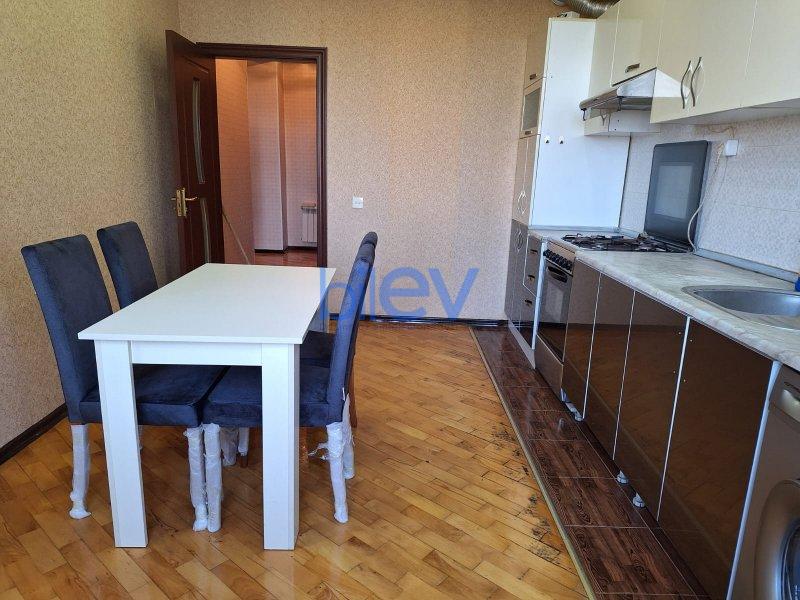 Kirayə (aylıq) 2 otaqlı Yeni Tikili  100m², Bakı