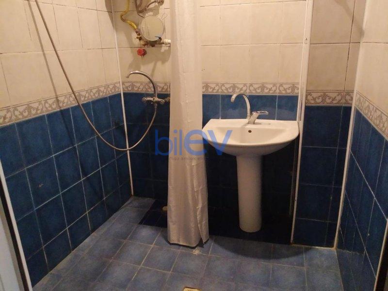 Kirayə (aylıq) 4 otaqlı Köhnə Tikili  125m², Bakı