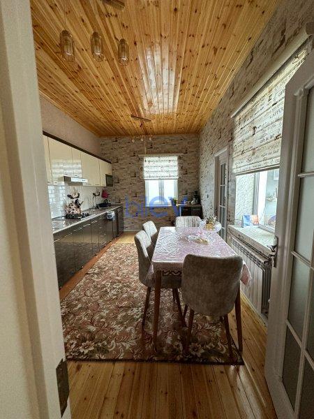 Satılır 4 otaqlı Həyət evi  120m², Bakı