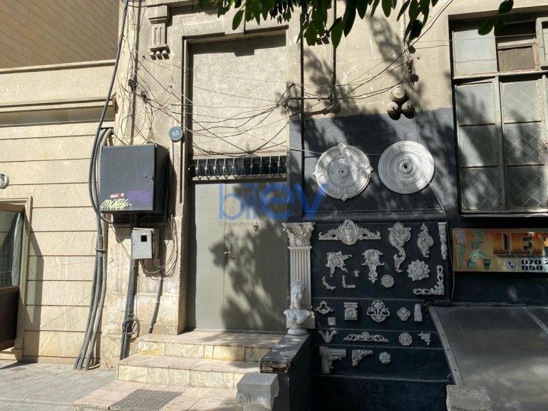 Satılır 3 otaqlı Köhnə Tikili  105m², Bakı