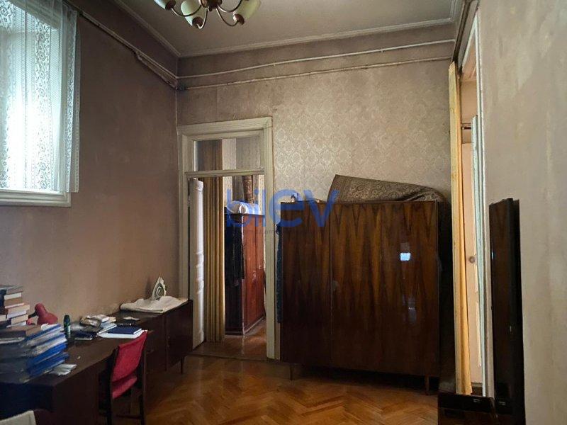 Satılır 3 otaqlı Köhnə Tikili  105m², Bakı