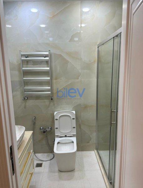 Kirayə (aylıq) 2 otaqlı Yeni Tikili  76m², Bakı