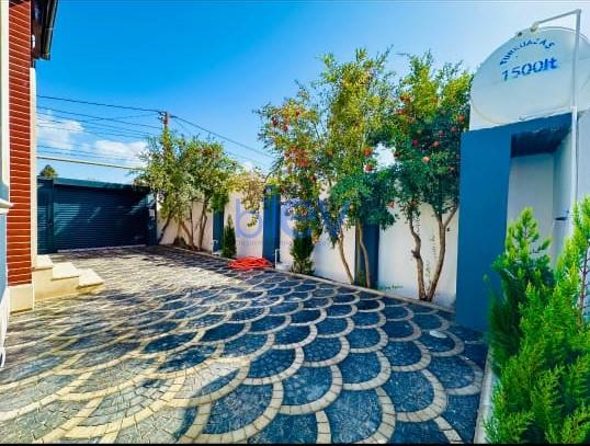 Satılır 4 otaqlı Həyət evi  120m², Bakı