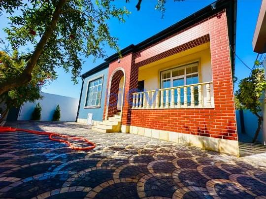 Satılır 4 otaqlı Həyət evi  120m², Bakı