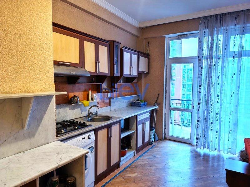 Kirayə (aylıq) 2 otaqlı Yeni Tikili  85m², Bakı
