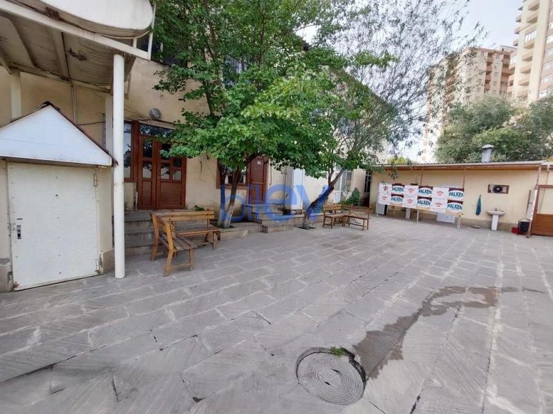 Satılır 10 otaqlı   6300m², Bakı