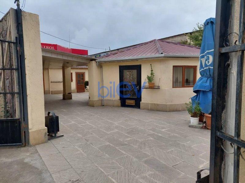 Satılır 10 otaqlı   6300m², Bakı