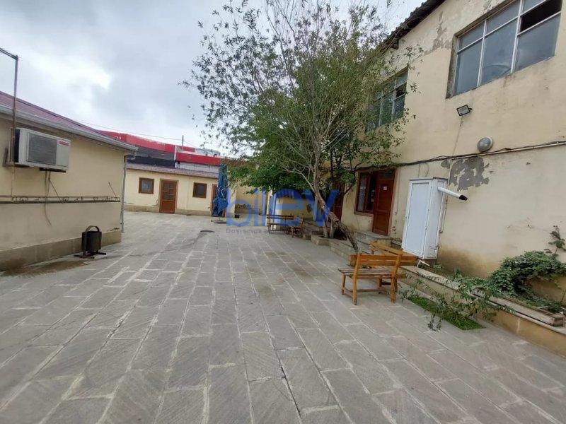 Satılır 10 otaqlı   6300m², Bakı