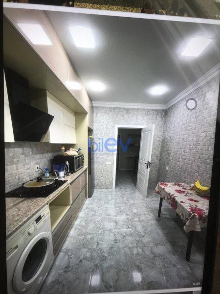 Kirayə (aylıq) 3 otaqlı Yeni Tikili  100m², Bakı