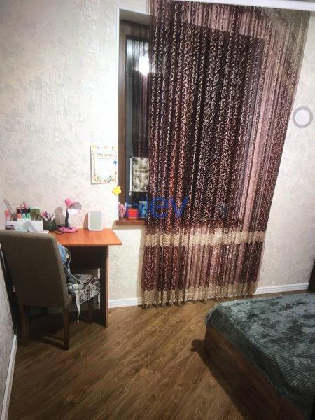 Kirayə (aylıq) 3 otaqlı Yeni Tikili  100m², Bakı