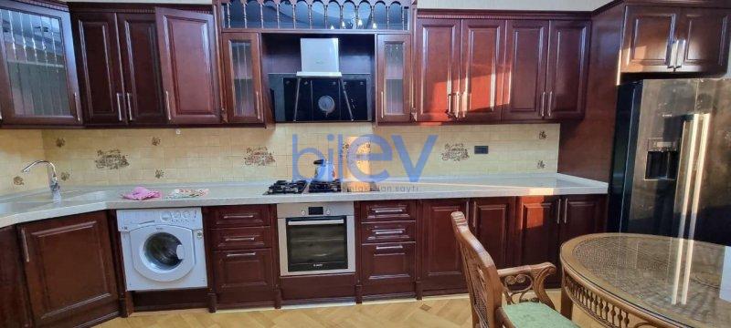 Kirayə (aylıq) 3 otaqlı Yeni Tikili  173m², Bakı