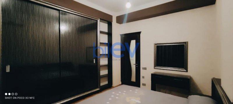 Kirayə (aylıq) 3 otaqlı Yeni Tikili  100m², Bakı