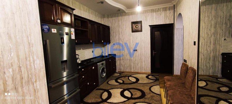 Kirayə (aylıq) 3 otaqlı Yeni Tikili  100m², Bakı