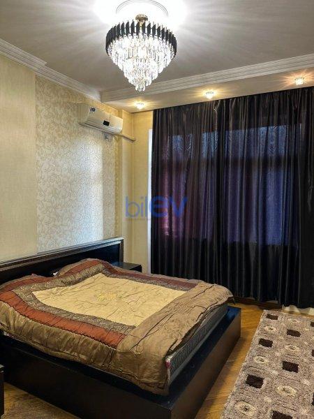 Kirayə (aylıq) 3 otaqlı Yeni Tikili  100m², Bakı
