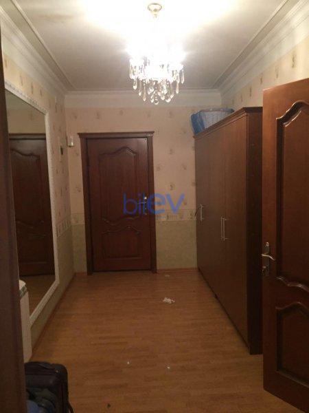 Satılır 2 otaqlı Köhnə Tikili  65m², Bakı