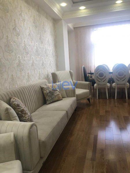 Satılır 2 otaqlı Yeni Tikili  103m², Bakı
