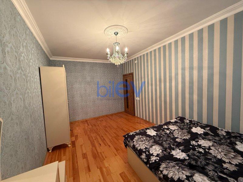 Satılır 5 otaqlı Köhnə Tikili  95m², Bakı