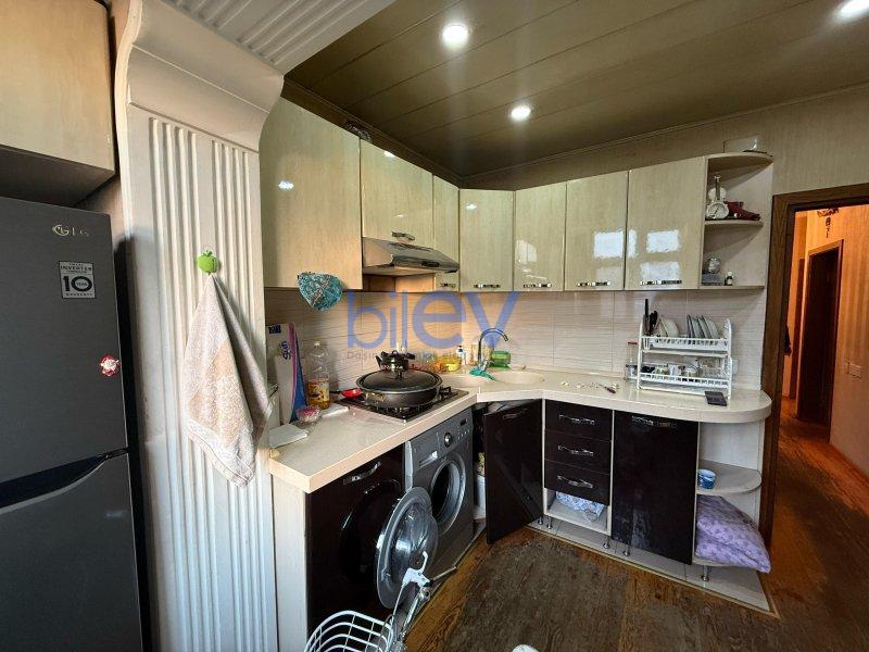 Satılır 5 otaqlı Köhnə Tikili  95m², Bakı