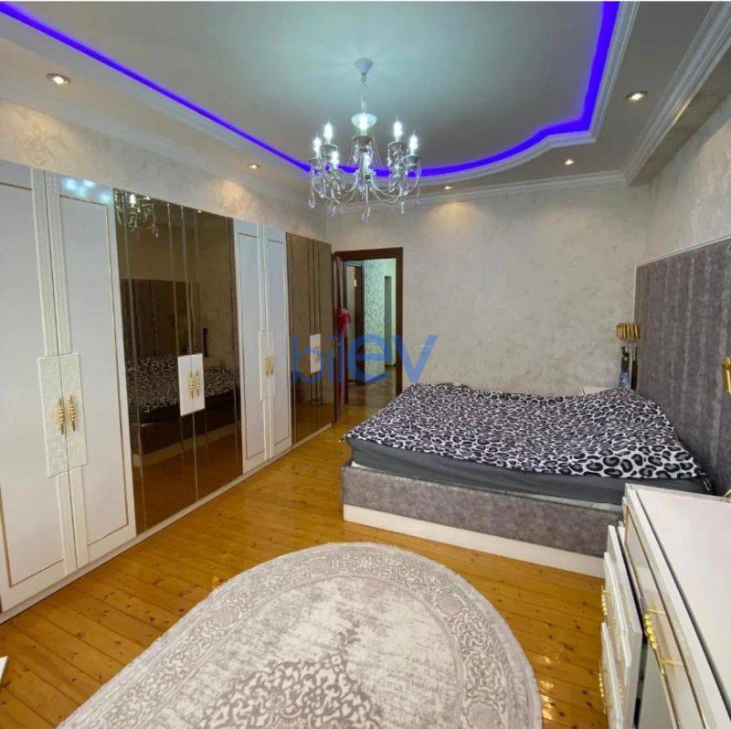 Satılır 3 otaqlı Yeni Tikili  110m², Bakı