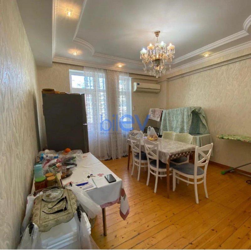 Satılır 3 otaqlı Yeni Tikili  110m², Bakı