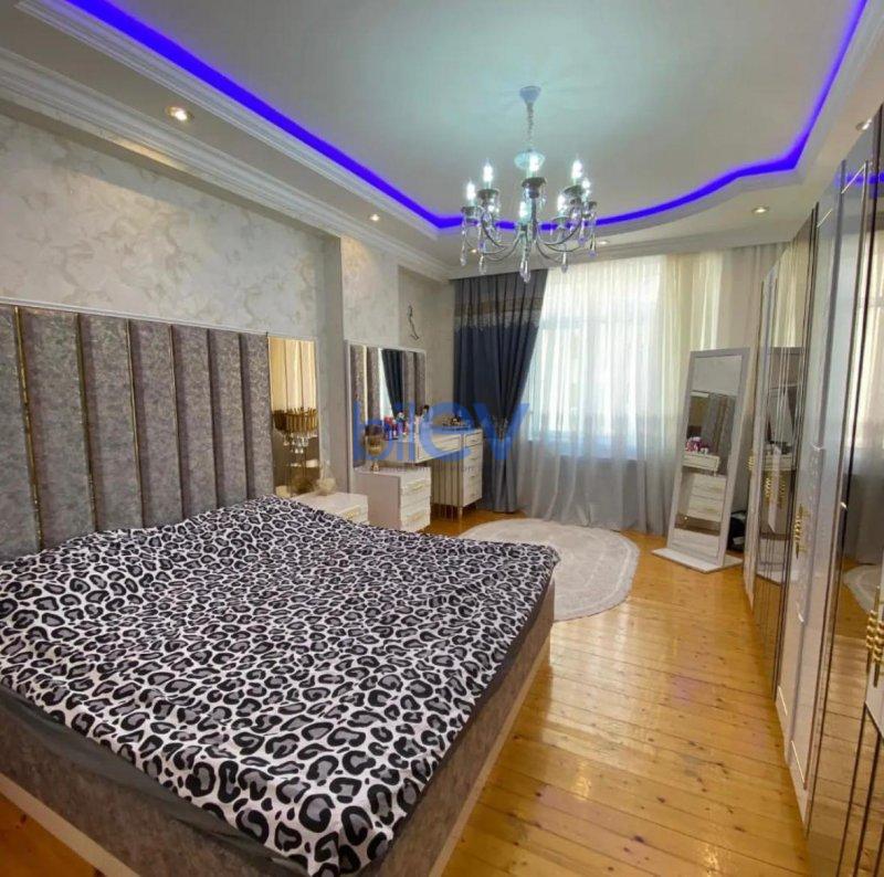 Satılır 3 otaqlı Yeni Tikili  110m², Bakı