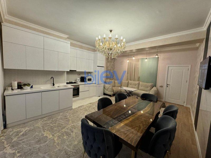 Satılır 2 otaqlı Yeni Tikili  70m², Bakı